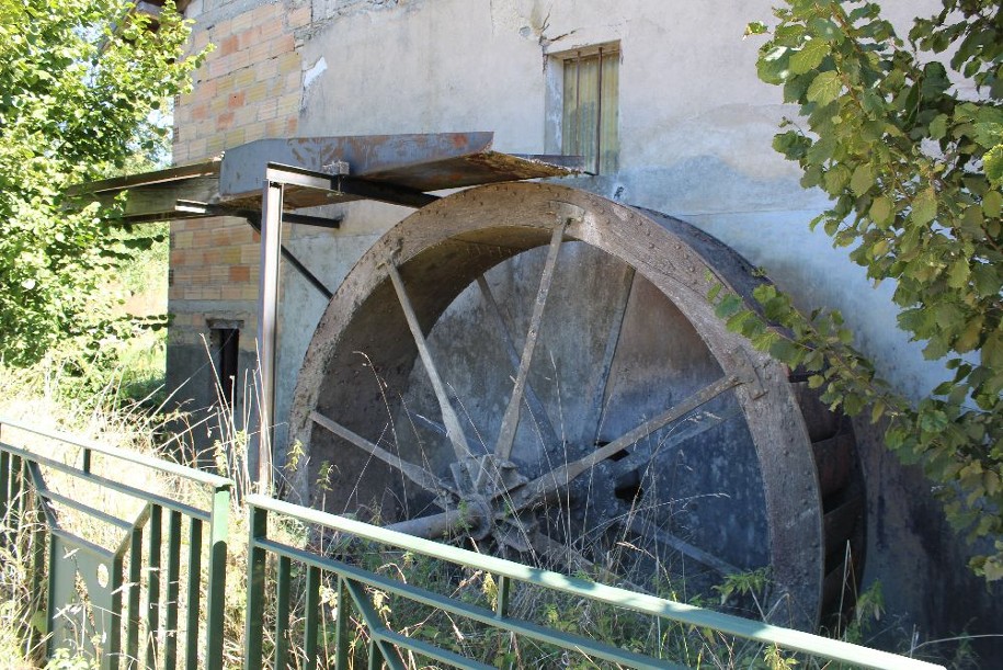 Moulin de Crosagny de profil