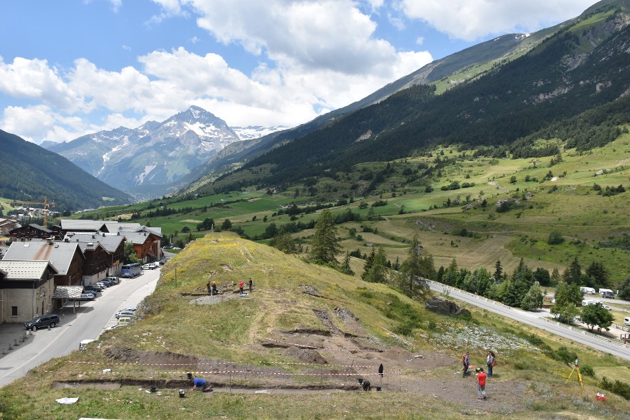 Chantier de fouilles à Val-Cenis (Lanslevillard), juillet 2018