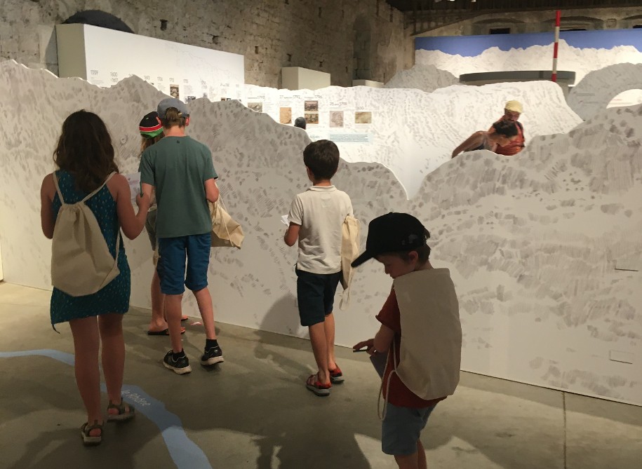Parcours famille : le voyage dont tu es le héros : de 7 à 12 ans et même plus !