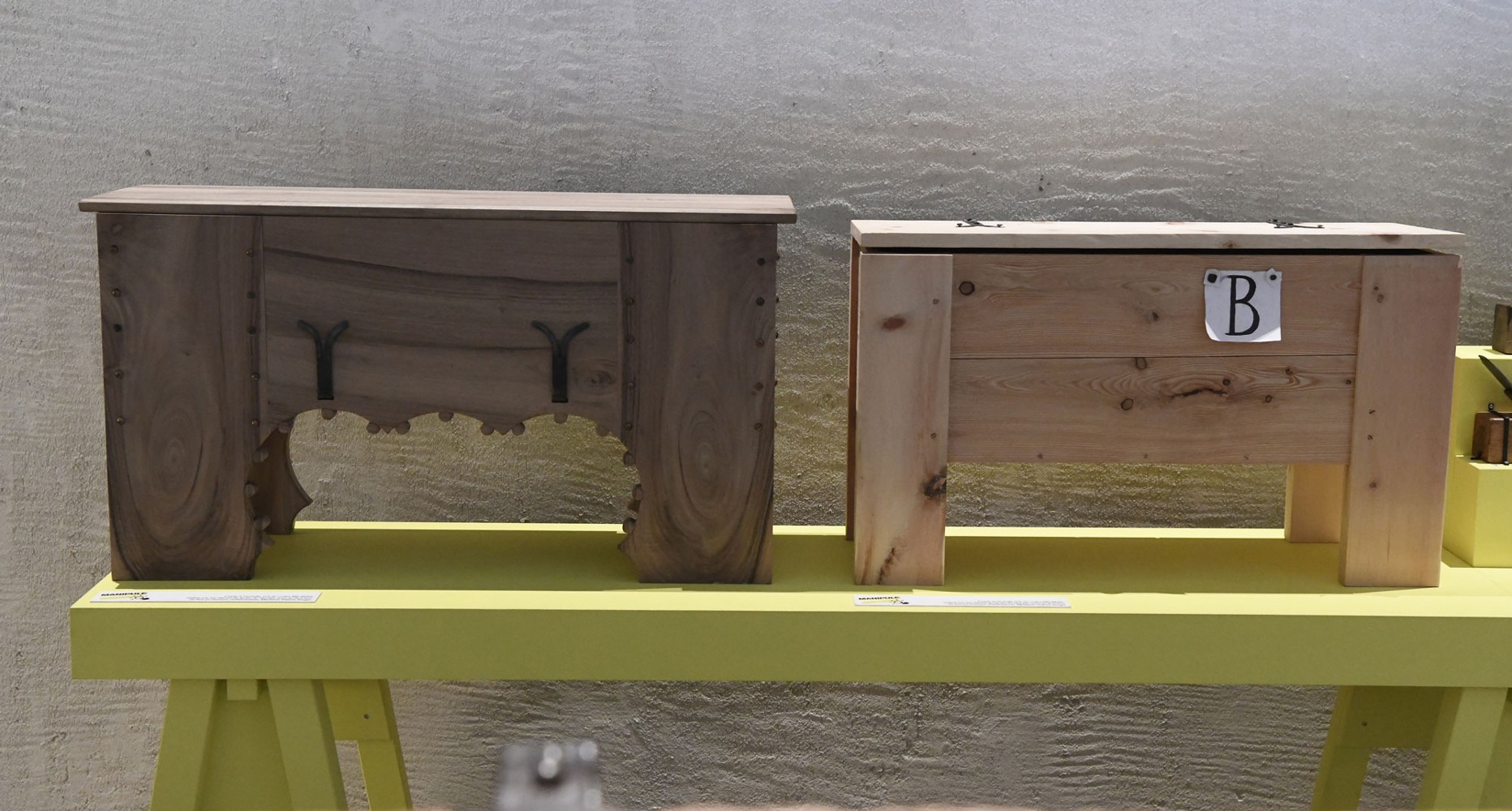 Fac-similés à l'échalle réduite des coffres conservés au Musée d'histoire du Valais de Sion.