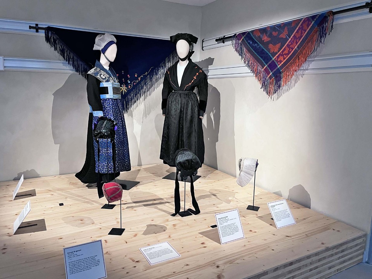 Visite éclair - Un costume de Savoie (... et d'ailleurs !)_Chambéry