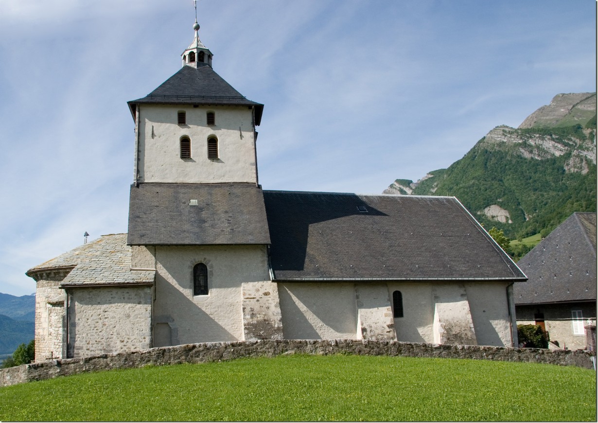 Eglise romane de Cléry