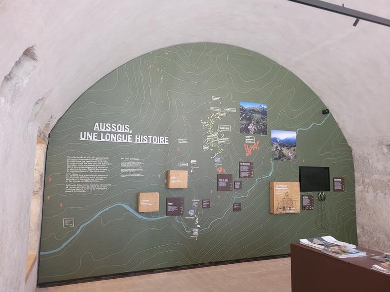 Visite de l'espace de médiation des gravures rupestres_Aussois