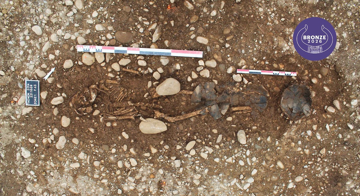 Archéo Mania - Conférence : "Présents ou absents : le monde des morts à l’âge du Bronze", par Mafalda Roscio_Chambéry