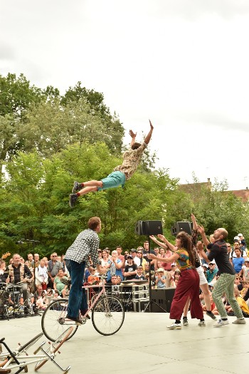 Cirque vélo : La Bande à Tyrex_Chambéry