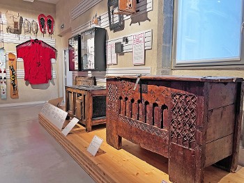 Visite éclair - Du bois à l'objet : le geste du sculpteur_Chambéry